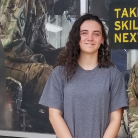 Meet your Posher, Alex - Picture 1 of 1